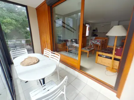 Appart 6 pers, loggia vitrée aux Rousses : photo 2