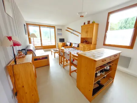 Appart 6 pers, loggia vitrée aux Rousses : photo 4