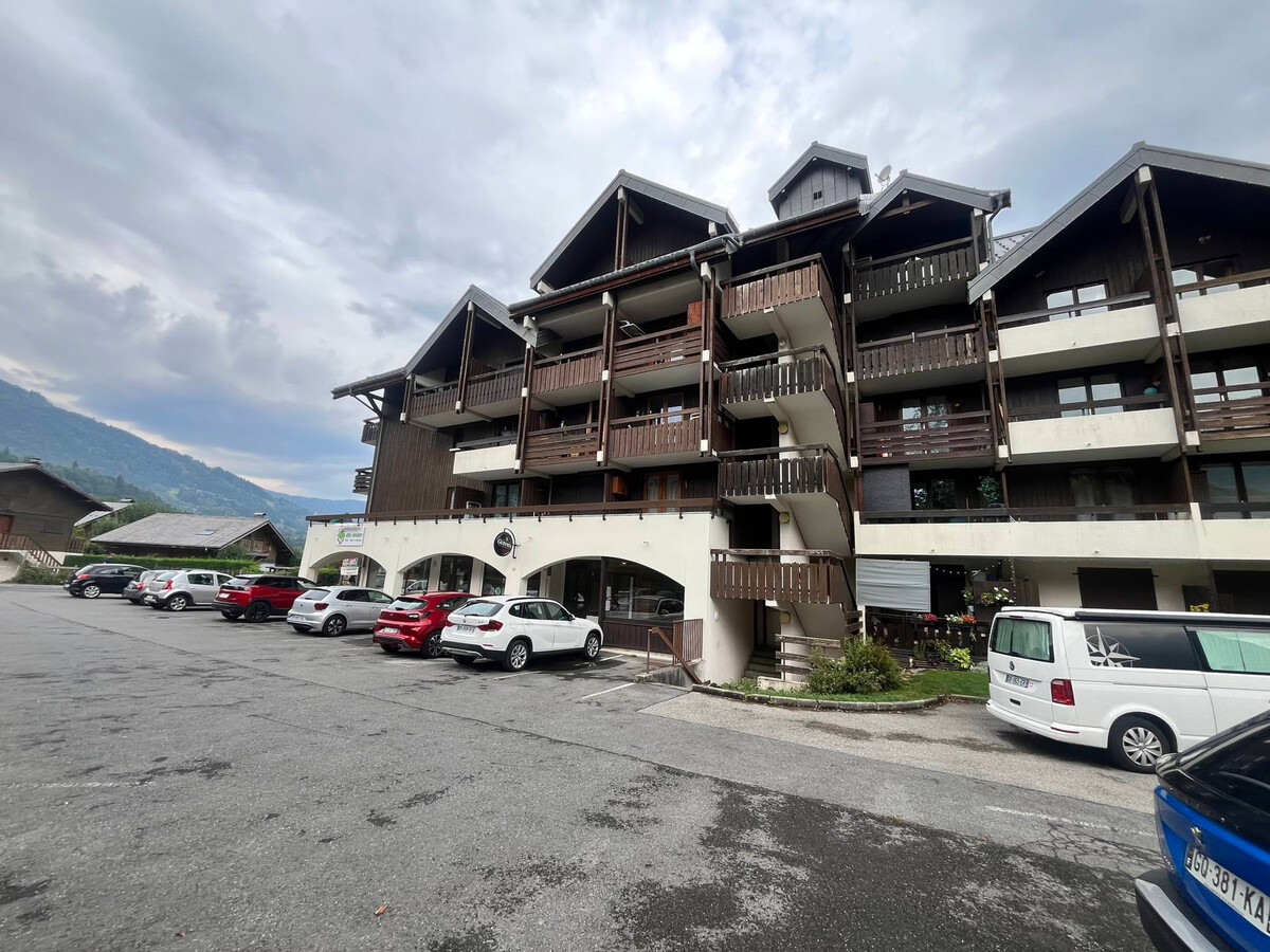 T2 Mezzanine Centre Samoëns avec Balcon et Ski-bus - Photo 16