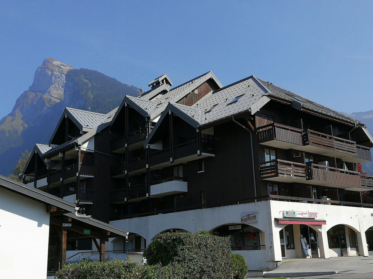 T2 Mezzanine Centre Samoëns avec Balcon et Ski-bus - Photo 17
