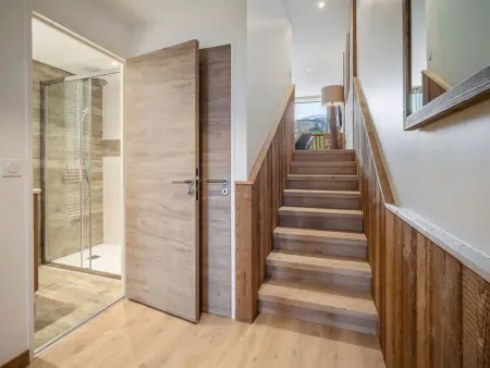 Duplex familial proche pistes Courchevel avec wifi et parking : photo 12