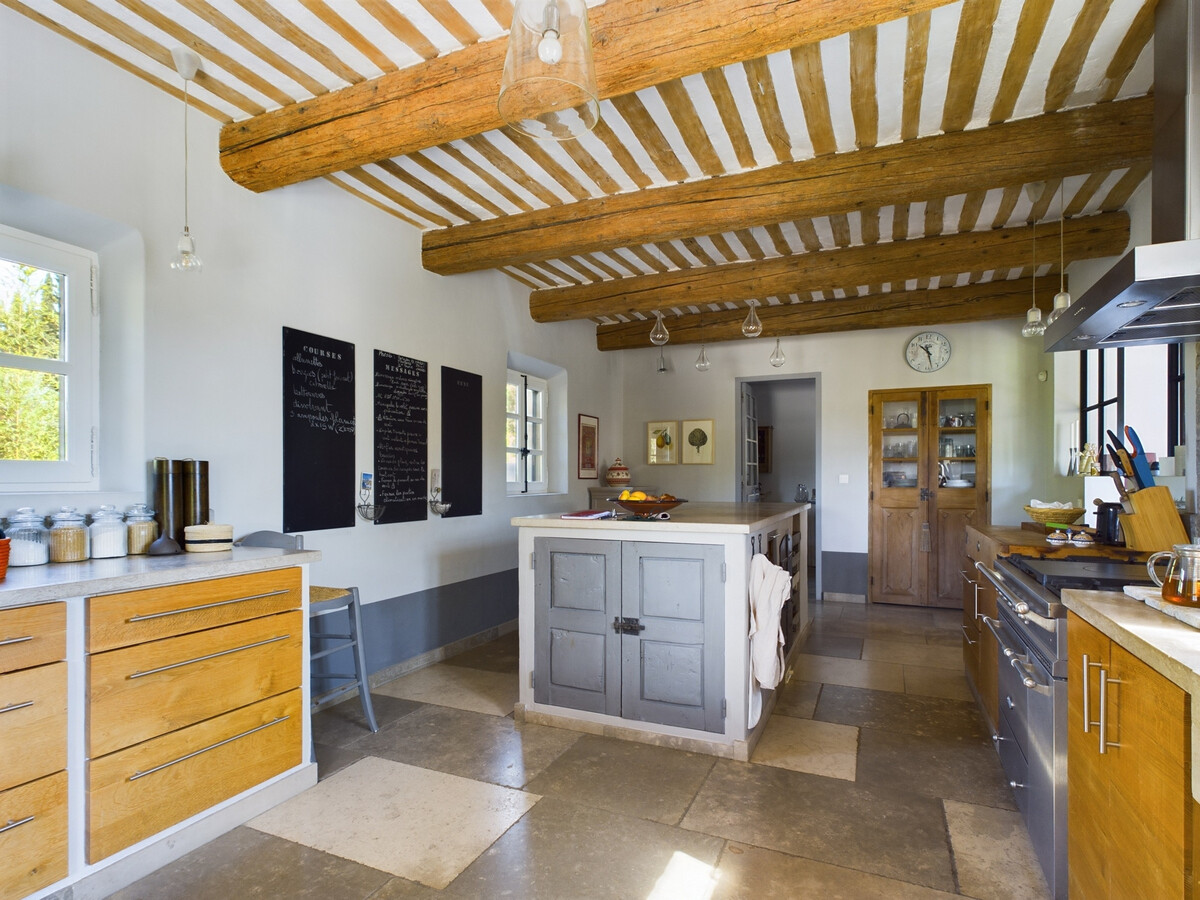 Mas provençal 4 chambres, piscine et terrain de pétanque - Photo 16