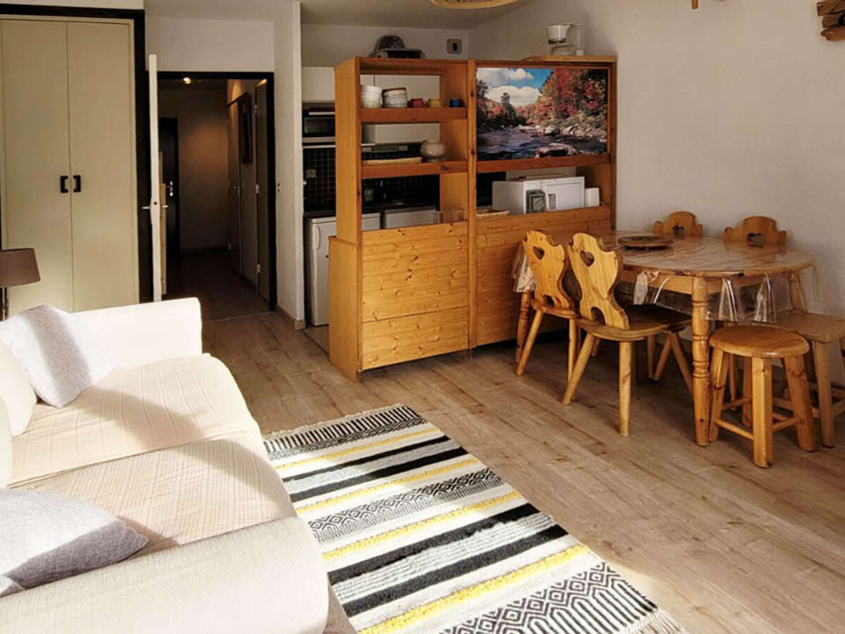 Studio 4 pers. aux Orres, balcon sud, accès direct pistes - Photo 3