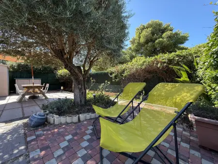 Location appartement à Saint Cyprien, Appartement T2 avec Jardin et Parking Proche Plage