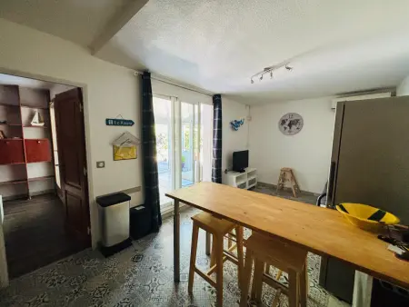 T2 Saint-Cyprien : jardin 100m², parking, 10 min plage : photo 5