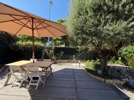 T2 Saint-Cyprien : jardin 100m², parking, 10 min plage : photo 11
