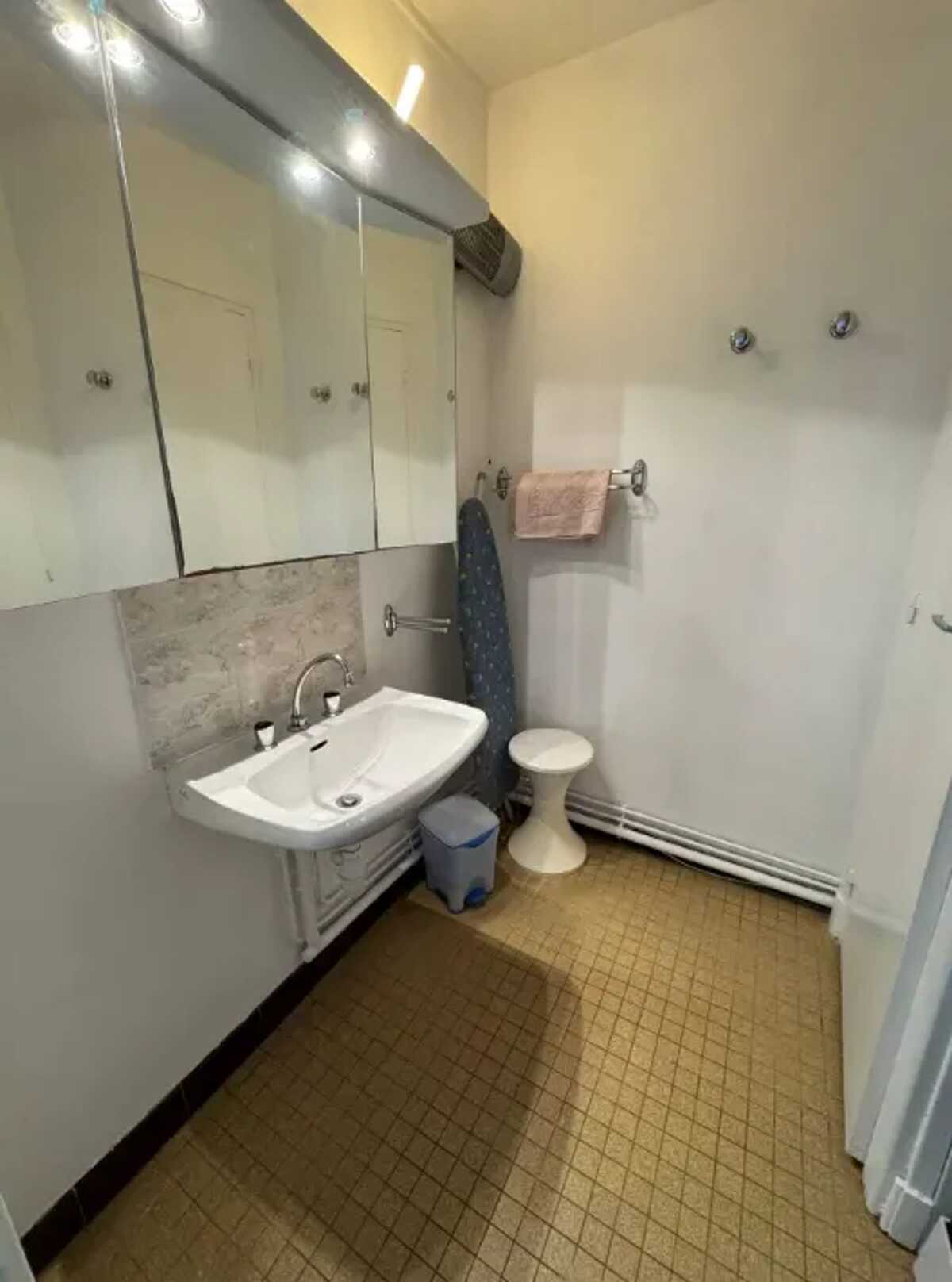 Studio 20 m² avec entrée privée à Néris-les-Bains - Photo 5