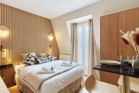 Location appartement à Paris, Studio Moderne Trocadéro Tour Eiffel