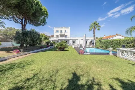 GB-9-GRIMPETTE, Villa climatisée 8 chambres/15 personnes avec piscine et tennis – Antibes - Photo 21