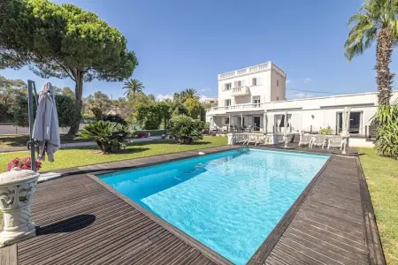 GB-9-GRIMPETTE, Villa climatisée 8 chambres/15 personnes avec piscine et tennis – Antibes - Photo 39