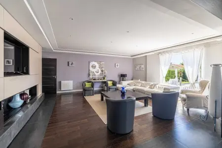 GB-9-GRIMPETTE, Villa climatisée 8 chambres/15 personnes avec piscine et tennis – Antibes - Photo 47