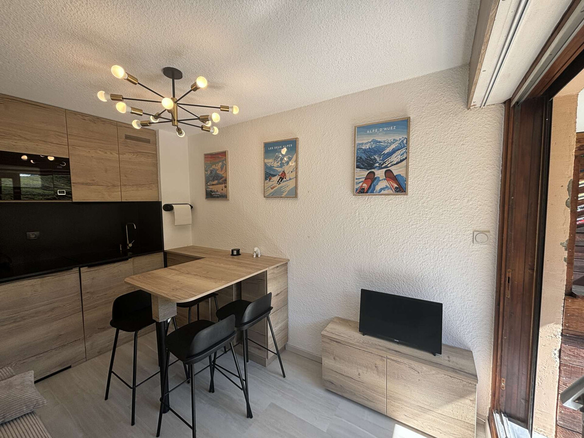 Studio rénové 4 pers, balcon sud-ouest aux Écrins - Photo 3