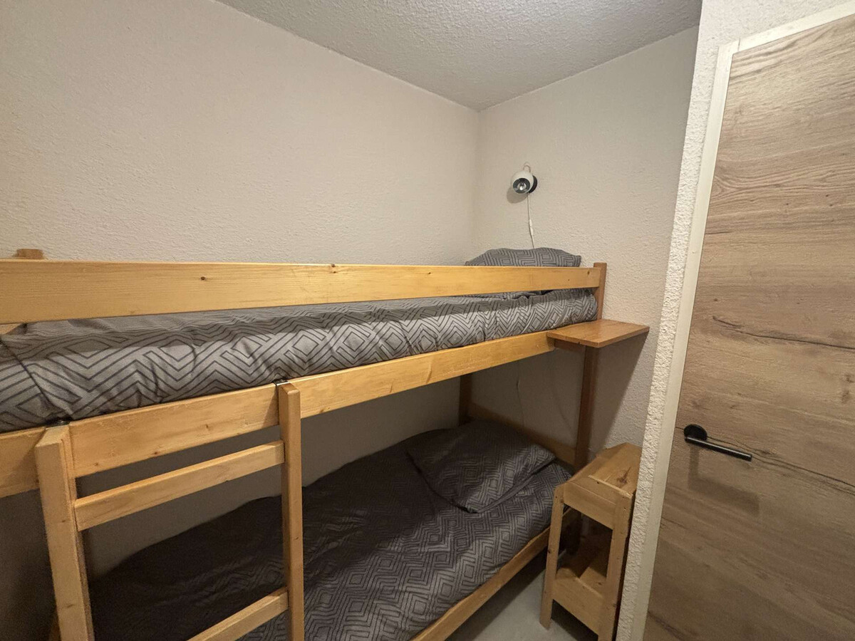 Studio rénové 4 pers, balcon sud-ouest aux Écrins - Photo 8