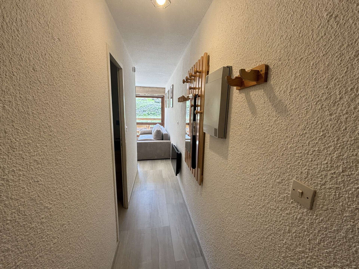 Studio rénové 4 pers, balcon sud-ouest aux Écrins - Photo 11
