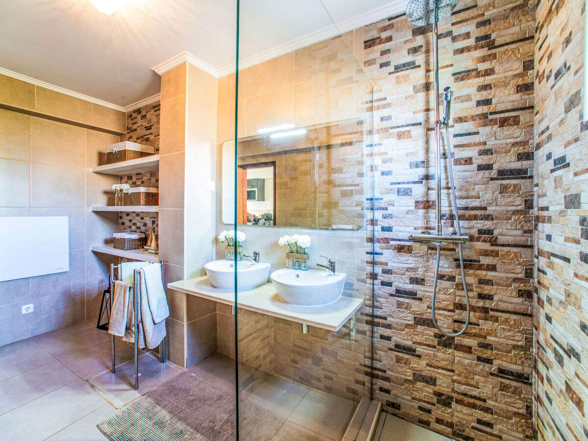 Appartement Bela Vista - Lagoa, vue montagnes et piscine - Photo 14