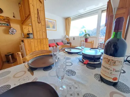 Studio avec balcon face au domaine skiable, Pra-Loup : photo 3