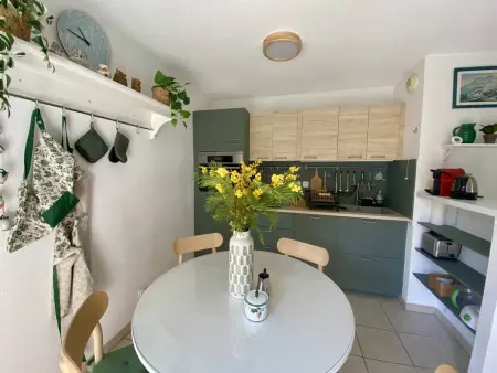 T2 avec piscine et terrasse à Cambo-les-Bains : photo 8