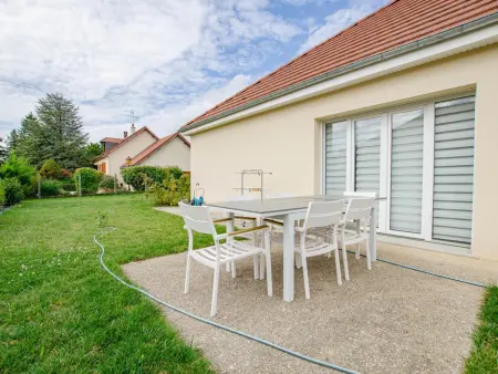 Gîte moderne plain-pied à Bréviandes, 6 pers., jardin clos : photo 3