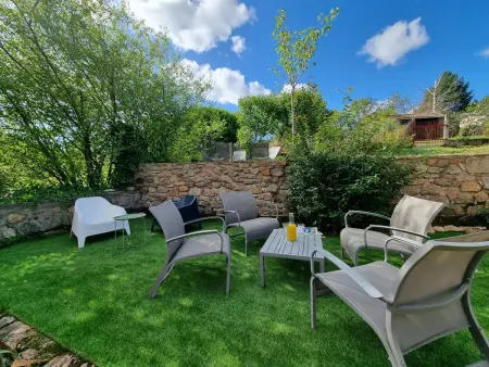 Gîte Marguerite 6 pers. à Saint-Haon-le-Châtel, animaux : photo 34