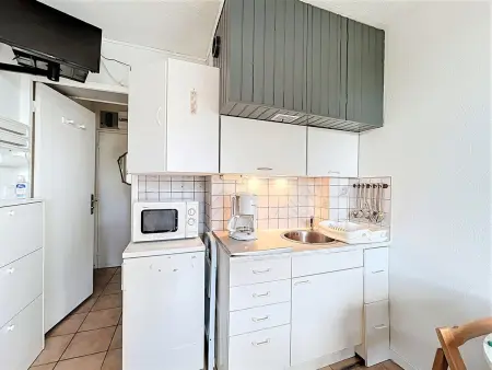 Studio 16m² skis aux pieds - Le Corbier : photo 6