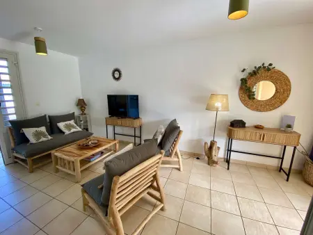 Maison Ti-Bonheur, 6 pers. à Sainte-Anne près des Salines : photo 3