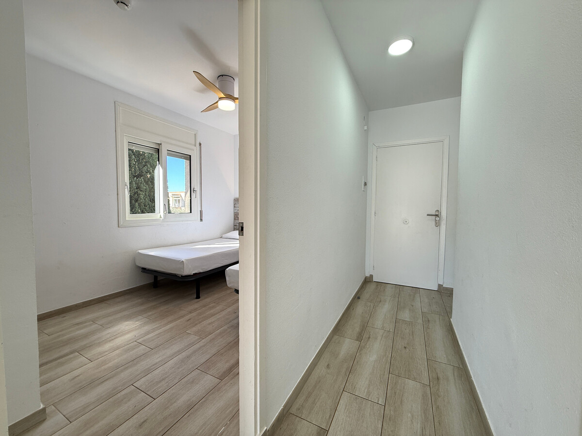 Appartement 4 pers. Roses, piscine et jardin nature - Photo 10