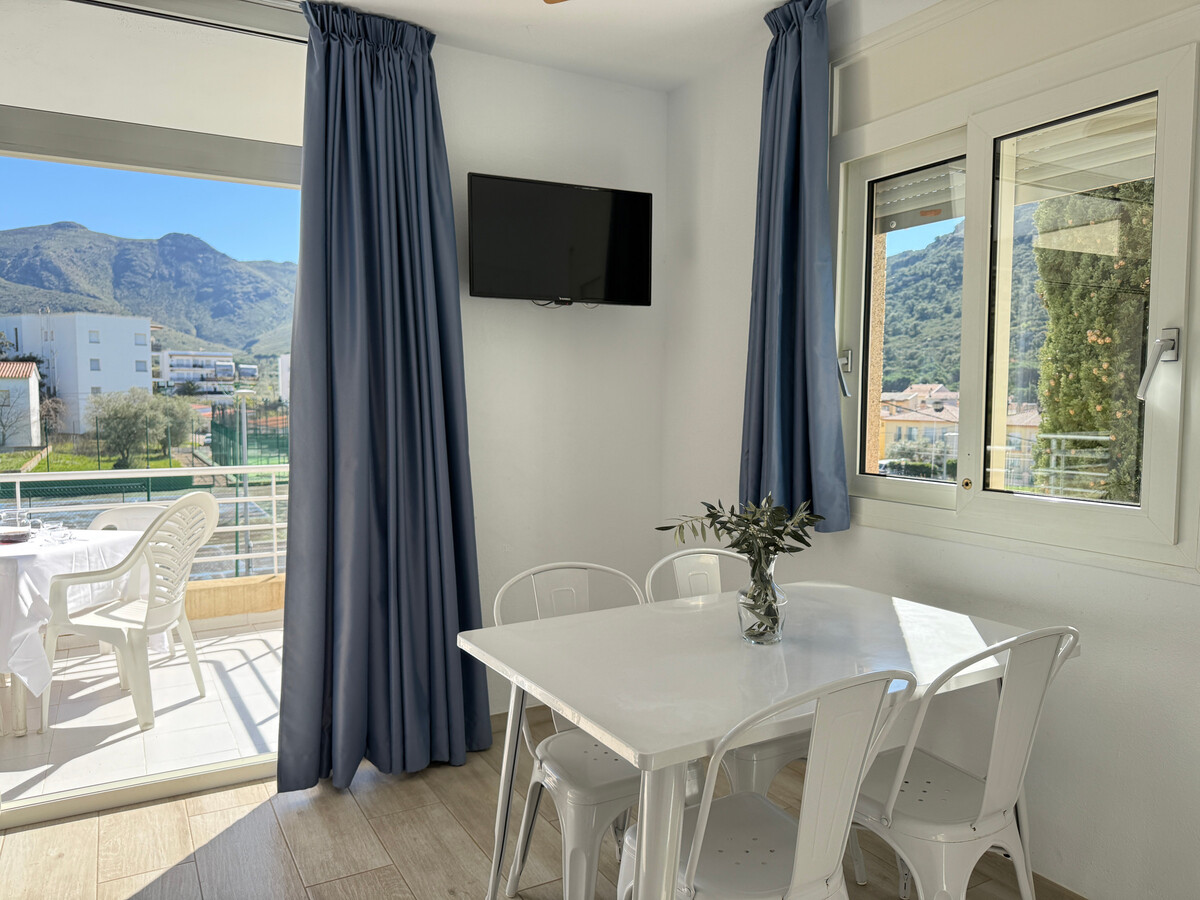 Appartement 4 pers. Roses, piscine et jardin nature - Photo 11