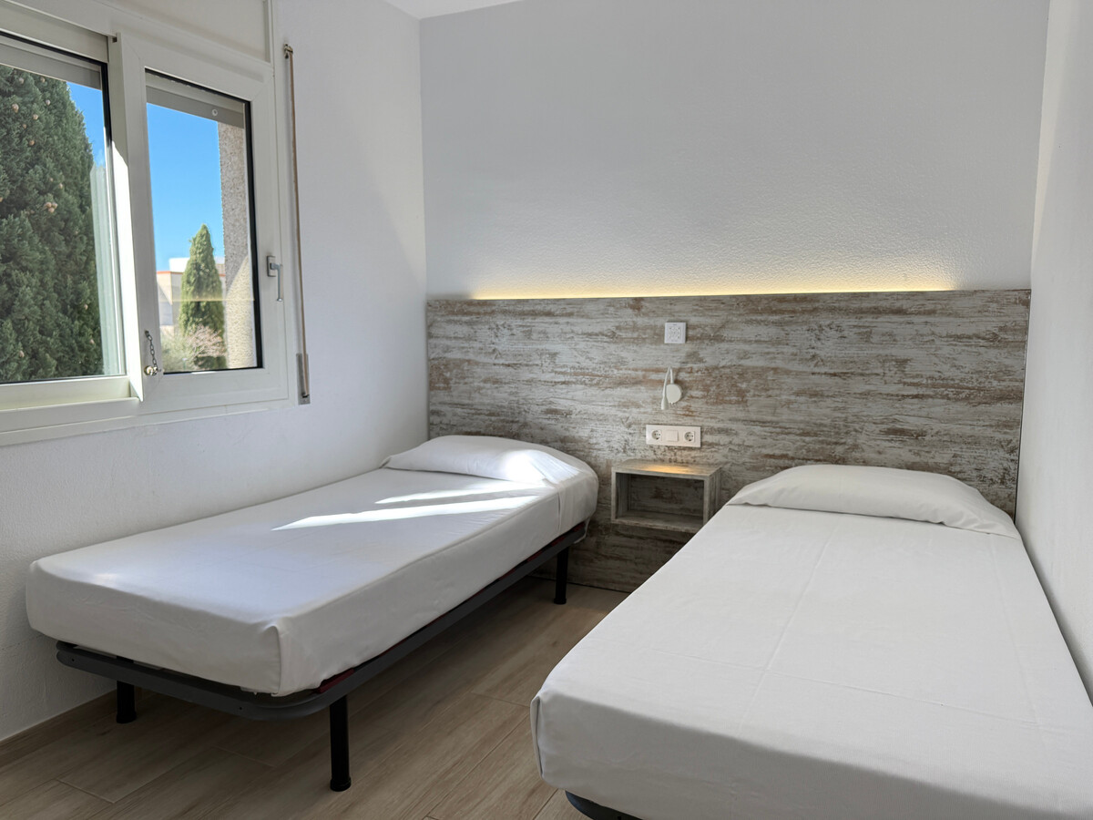 Appartement 4 pers. Roses, piscine et jardin nature - Photo 14