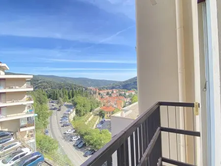 Location appartement à Amélie les Bains Palalda, Studio confortable avec balcon à Amélie-les-Bains - WIFI