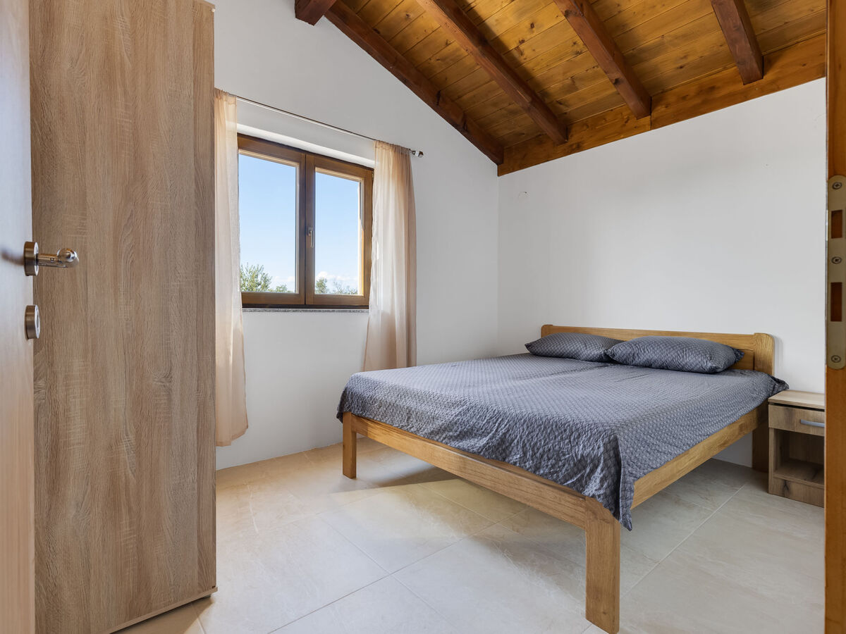 Maison Agis à Zaton : 2 pièces, terrain 2000 m² - Photo 5