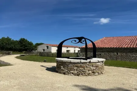 Le Domaine du Puy Doré – Maison 15 pers. avec piscine : photo 9
