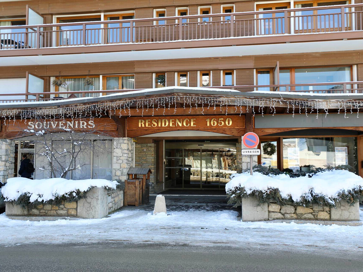 Studio 37m² skis aux pieds, terrasse Sud à Courchevel - Photo 8