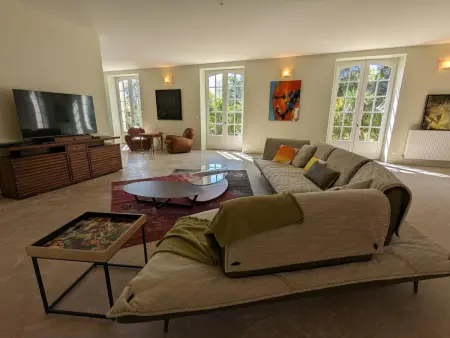 Grande Salamandre : gîte 15 pers., piscine chauffée, 7 ha : photo 3