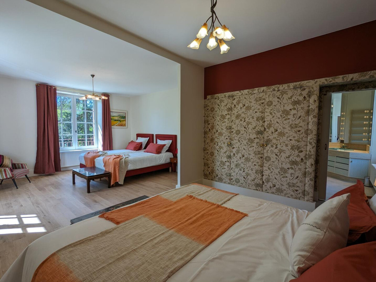 Gîte 10 pers. avec piscine chauffée et parc de 7 ha - Photo 28