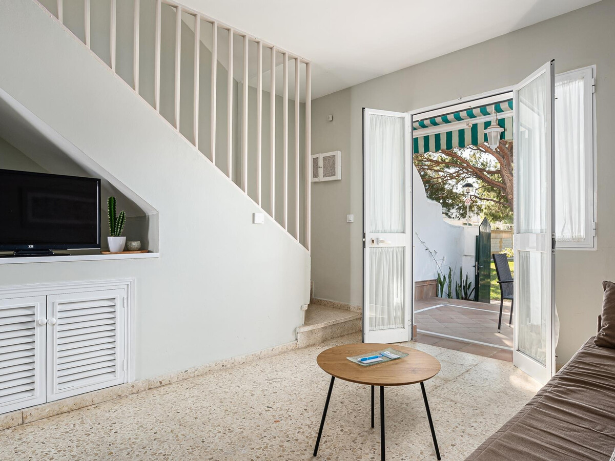 Maison mitoyenne à 170m de la plage La Barrosa - Photo 4