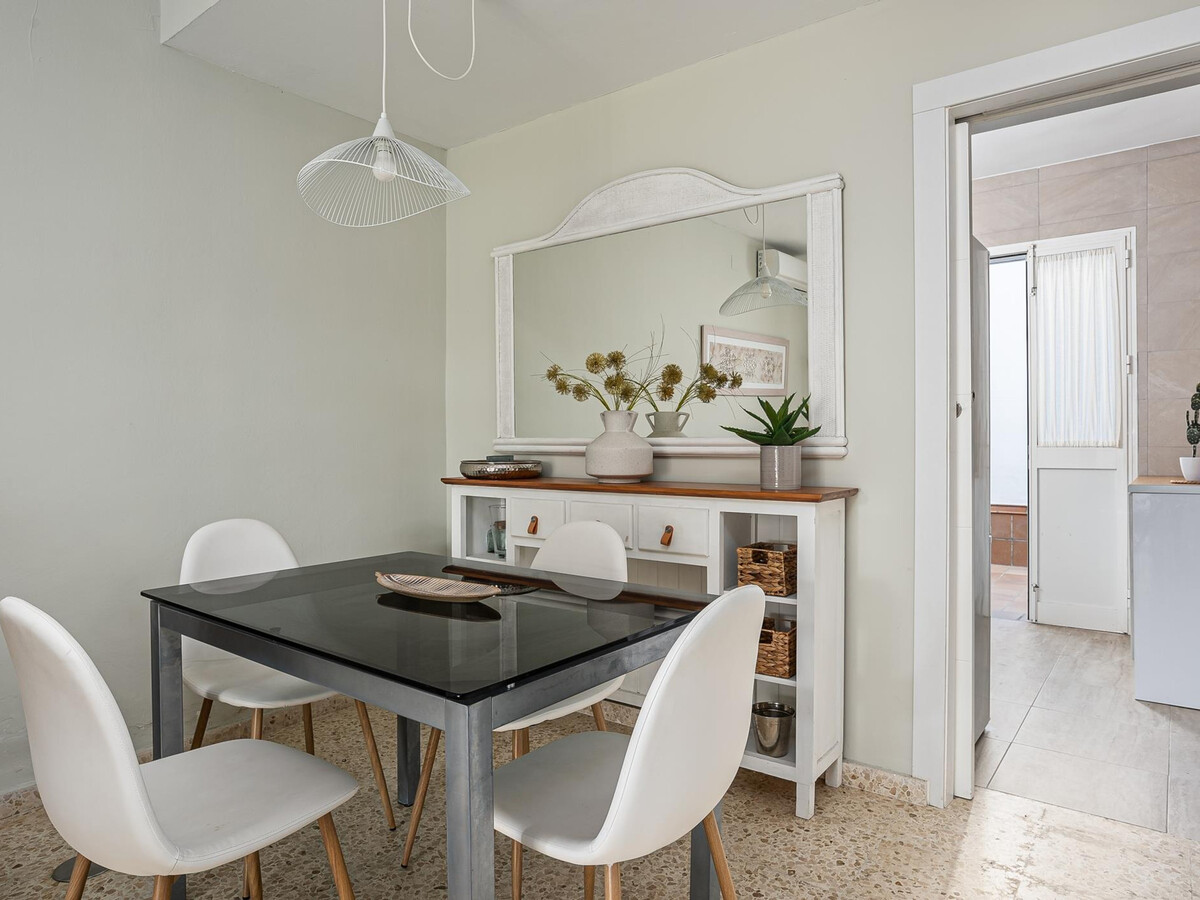 Maison mitoyenne à 170m de la plage La Barrosa - Photo 5