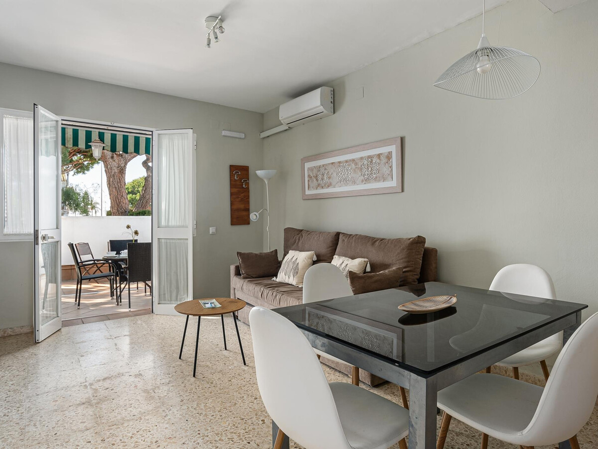 Maison mitoyenne à 170m de la plage La Barrosa - Photo 6