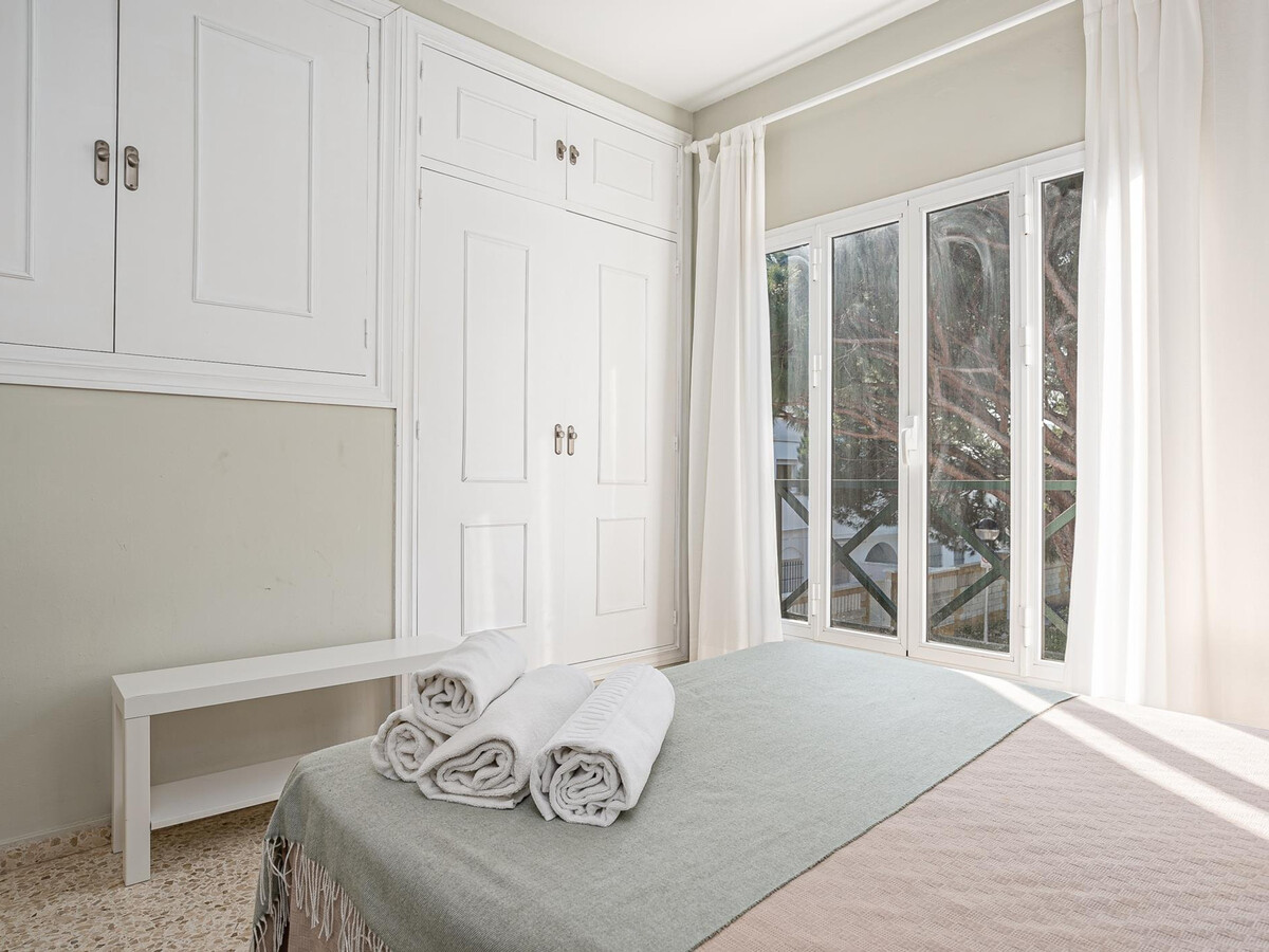 Maison mitoyenne à 170m de la plage La Barrosa - Photo 13