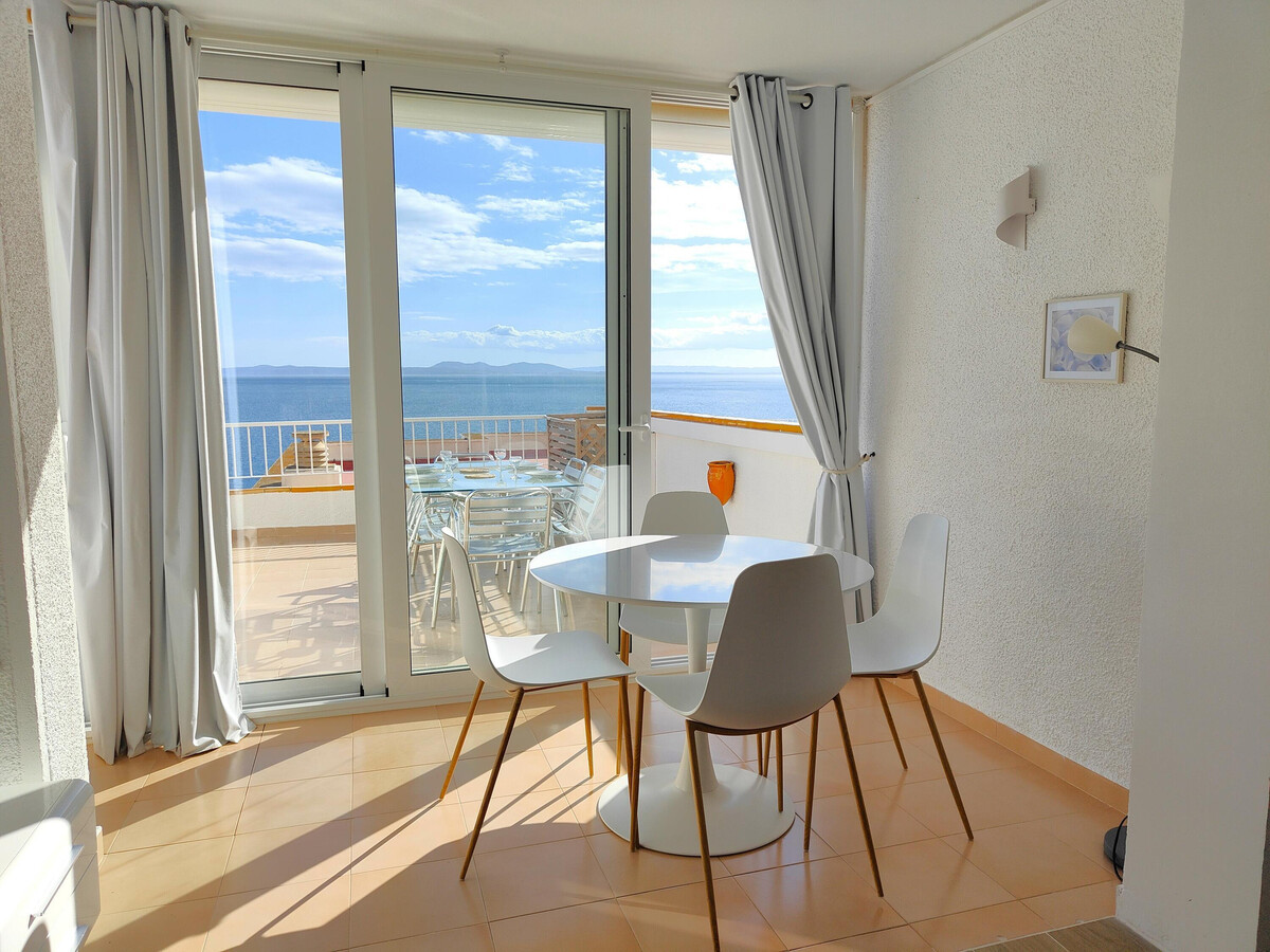 Appartement première ligne mer à Roses, terrasse vue Méditerranée - Photo 5