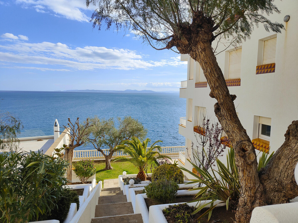 Appartement première ligne mer à Roses, terrasse vue Méditerranée - Photo 18