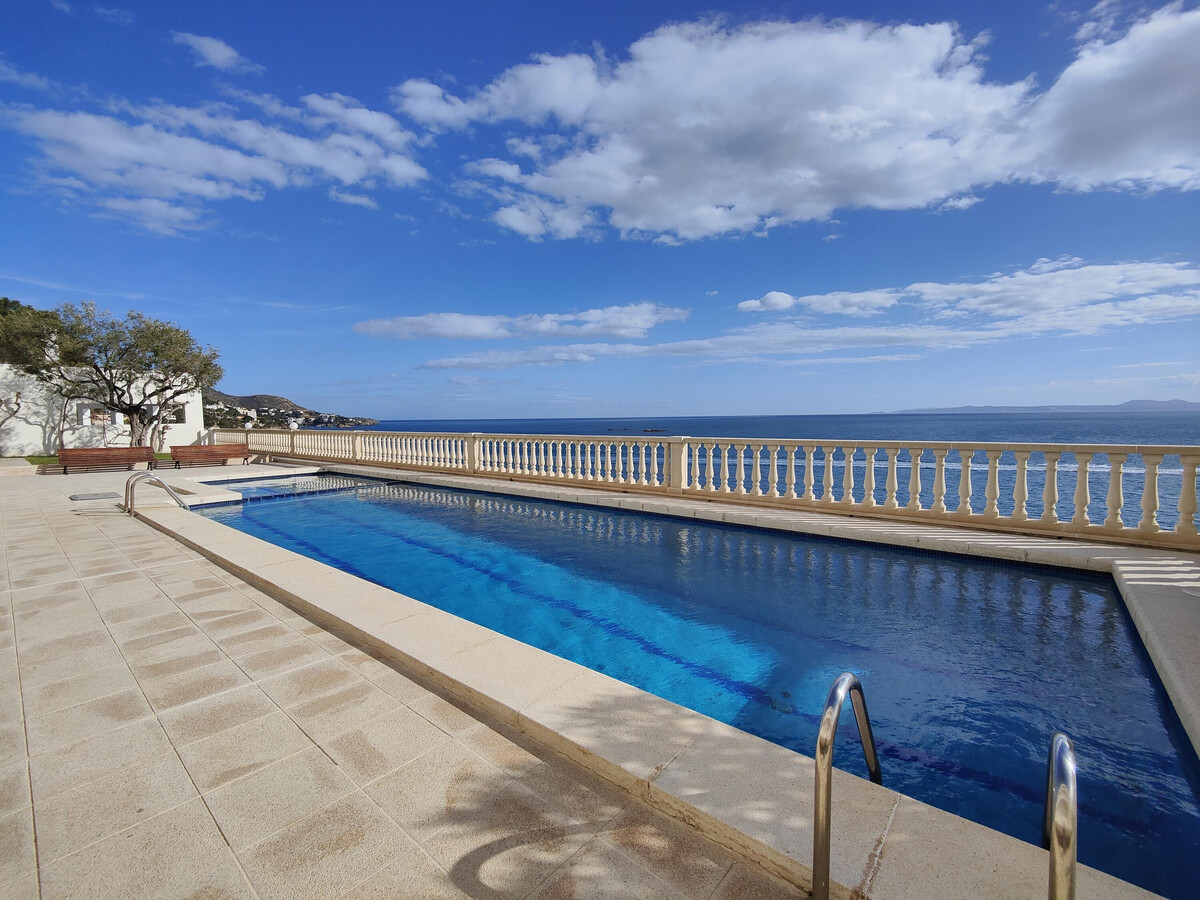 Appartement première ligne mer à Roses, terrasse vue Méditerranée - Photo 21
