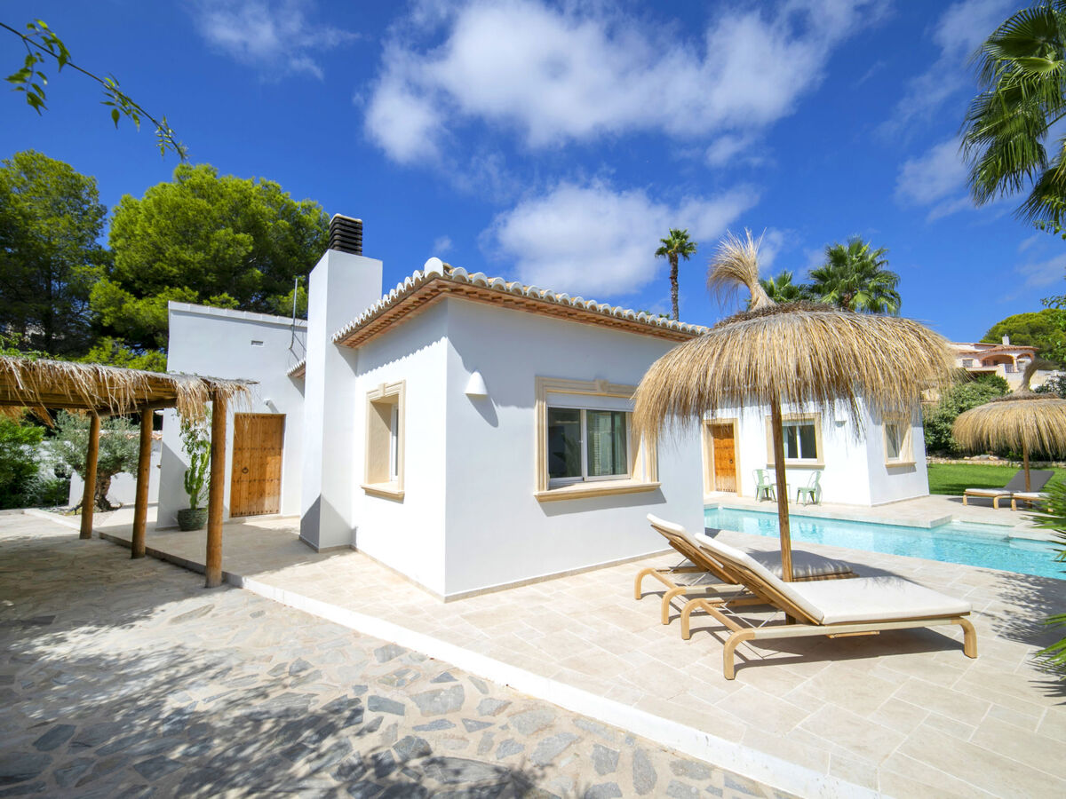 Villa Serenidad à Calpe, rénovée 2025, piscine privée - Photo 9