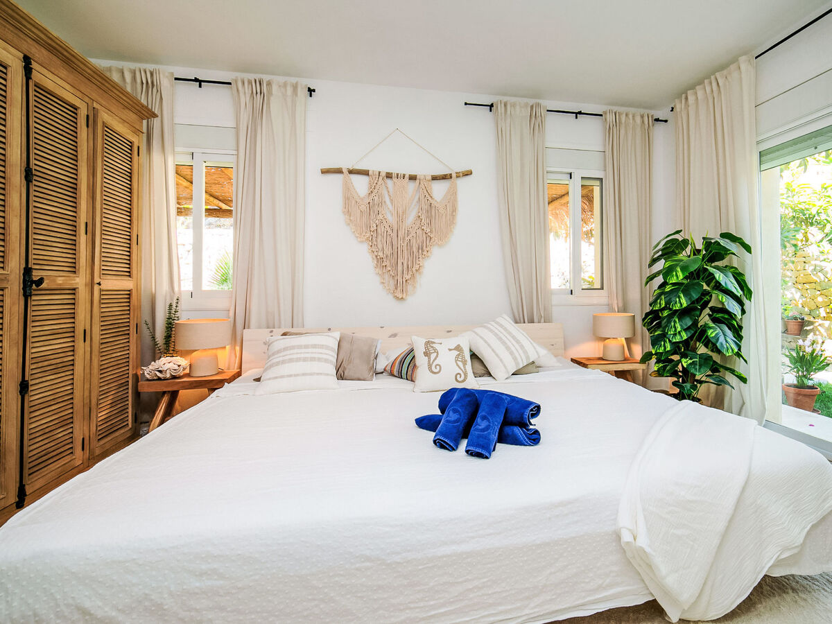 Villa Serenidad à Calpe, rénovée 2025, piscine privée - Photo 23