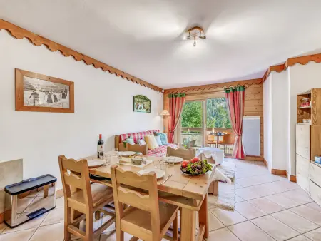 Location appartement à Champagny en Vanoise, Champagny-en-Vanoise : Appart 6 pers, Terrasse, Parking, Animaux OK