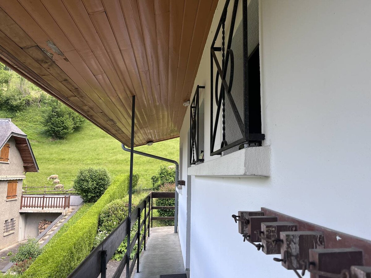 Appartement 4 pers. Cauterets, vue montagne et parking - Photo 4