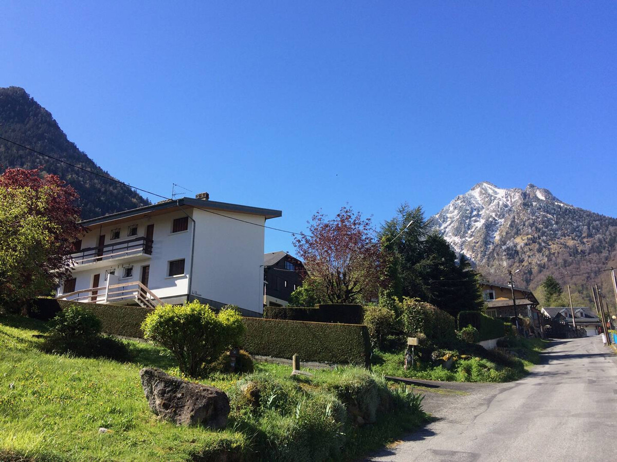 Appartement 4 pers. Cauterets, vue montagne et parking - Photo 12