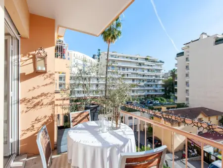 Chez Gabrielle : appartement 2 chambres au bord de la mer à Menton : photo 2