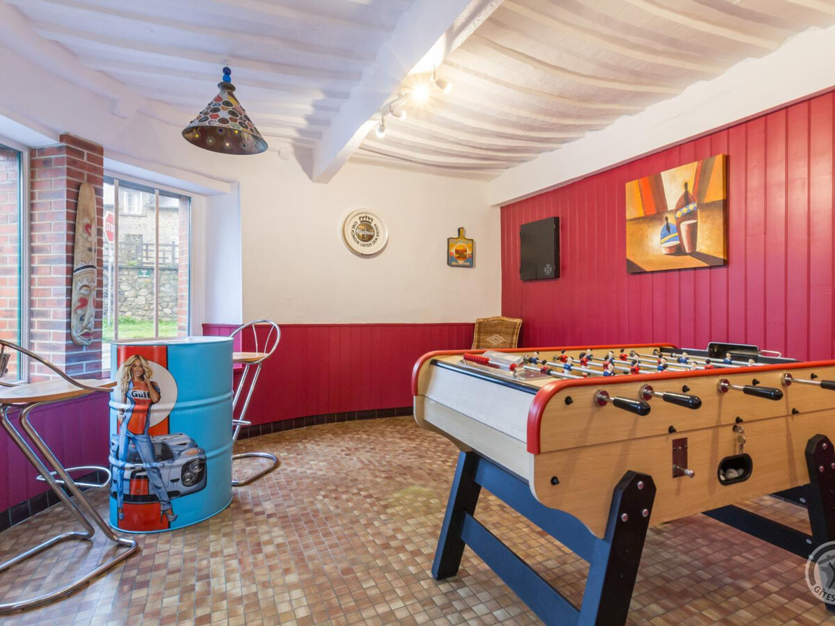 Gîte 6 pers. au Vast : ancien bar-restaurant avec cheminée - Photo 4