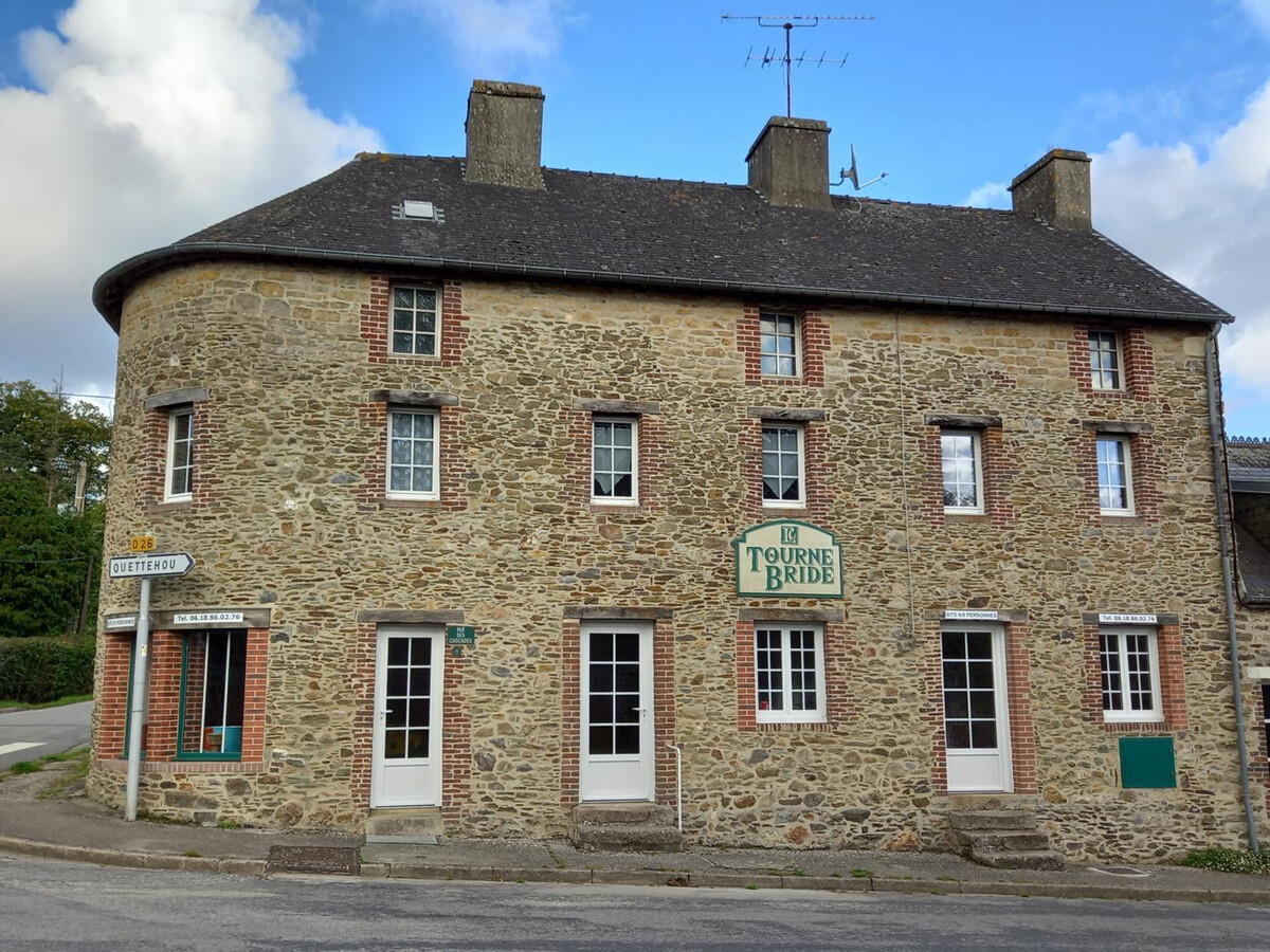 Gîte 6 pers. au Vast : ancien bar-restaurant avec cheminée - Photo 19