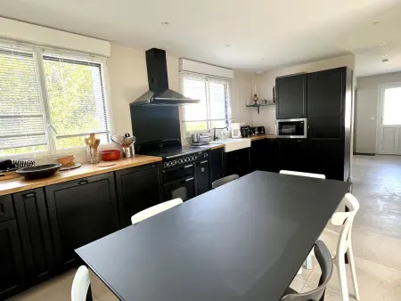Maison 8 personnes à Groix avec terrasse arborée : photo 3